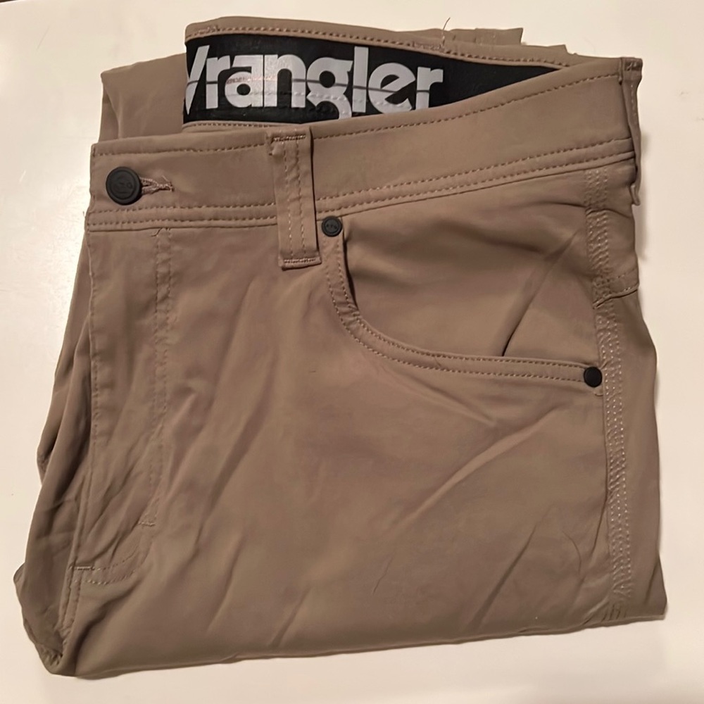 NWOT Wrangler, all-terrain gear pants